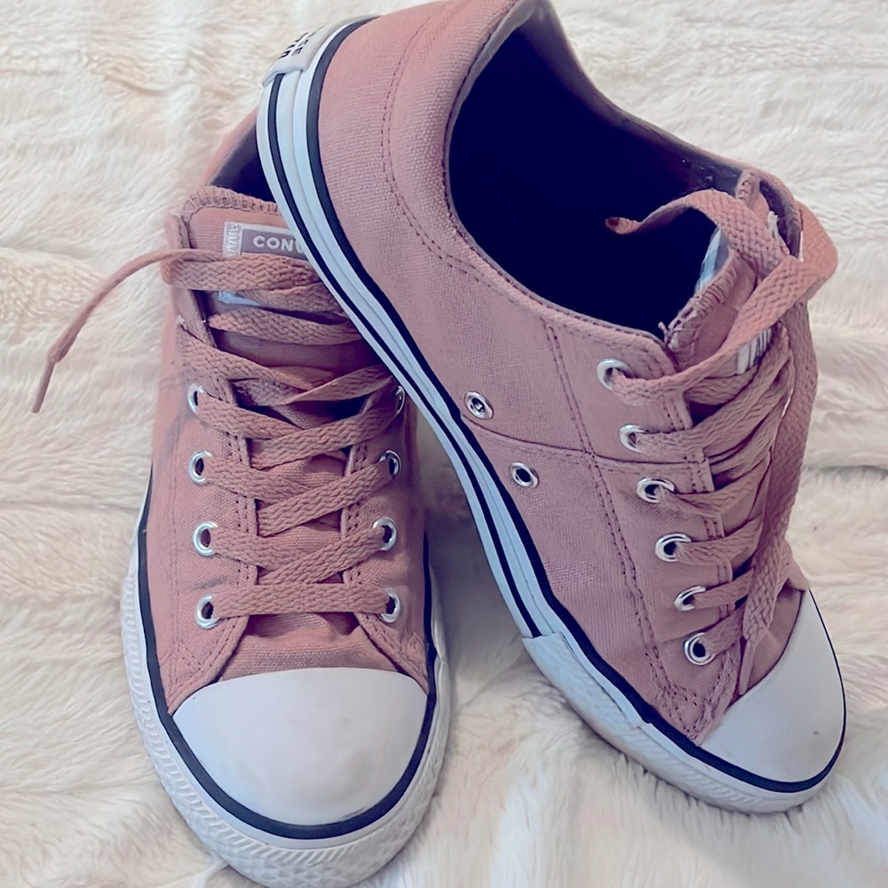 Rose Pink Chunk Converse